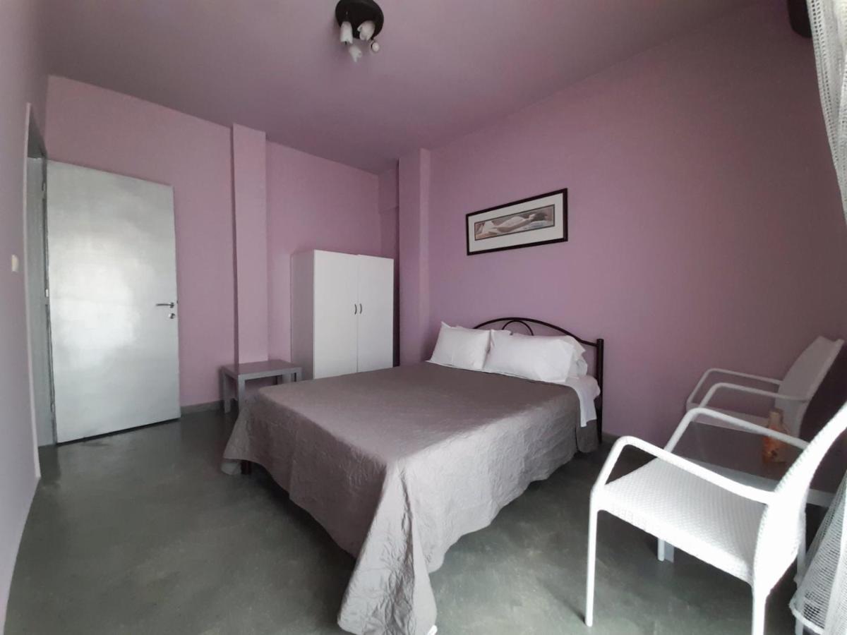 Villa California Dioniszíu-part Kültér fotó