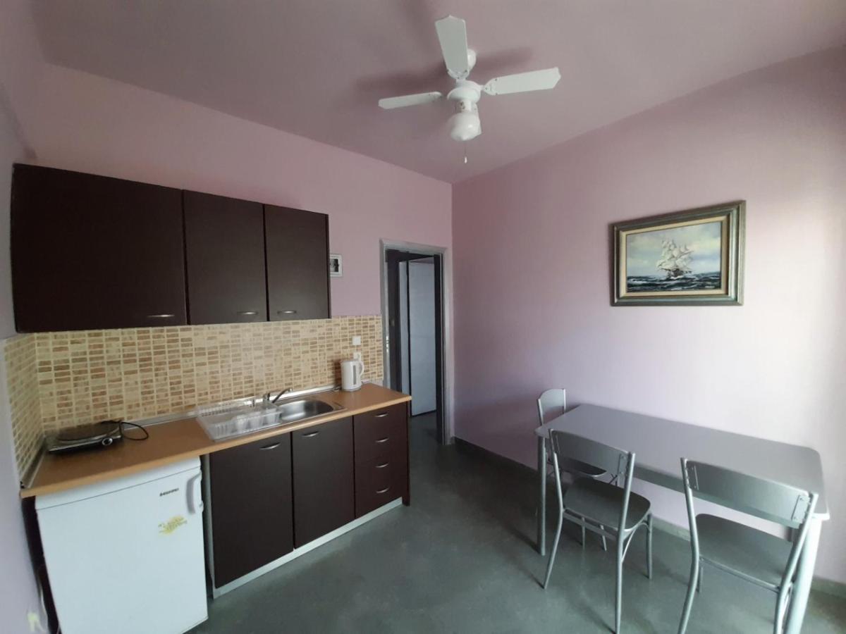 Villa California Dioniszíu-part Kültér fotó
