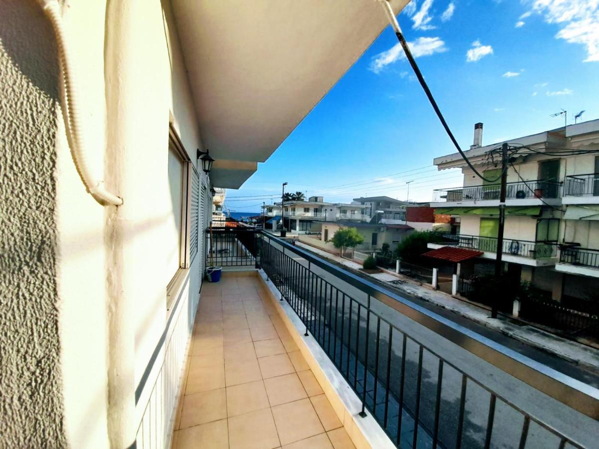 Villa California Dioniszíu-part Kültér fotó